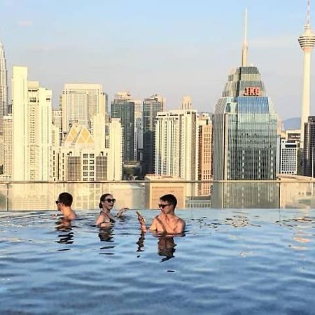 Regalia Suites With Infinity Pool Klcc By Staycation Homes Kuala Lumpur Esterno foto