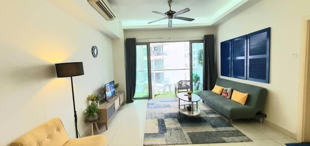 Regalia Suites With Infinity Pool Klcc By Staycation Homes Kuala Lumpur Esterno foto